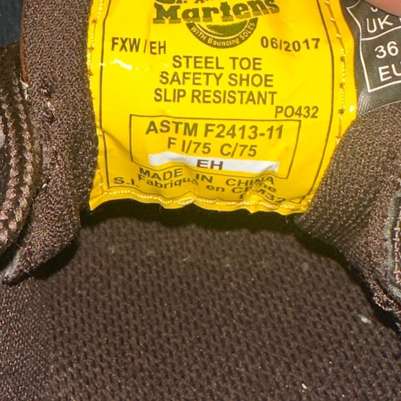 Dr Martens steel toe slip resistant size 5F - Picture 2 of 6